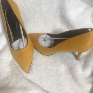MVE Yellow Suede Pumps